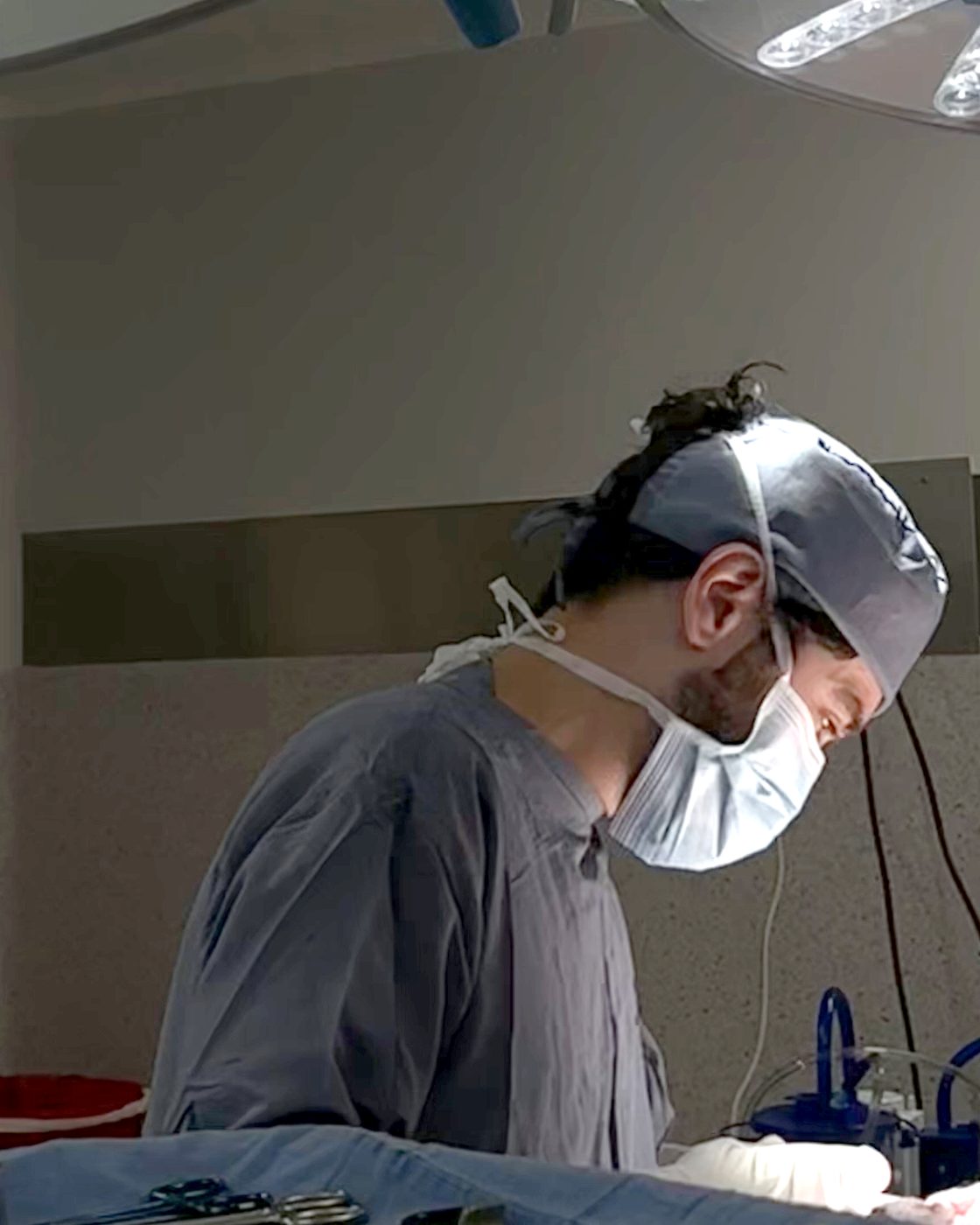 Dr. Sebastián Gaviria Posada, cirujano plástico en Medellín